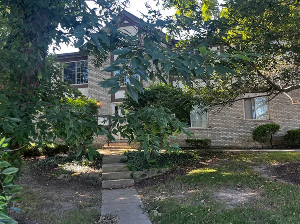 529 E 9th St #2, Lockport, IL 60441
