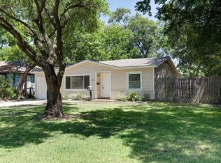 1112 16th Ave N, Texas City, TX 77590