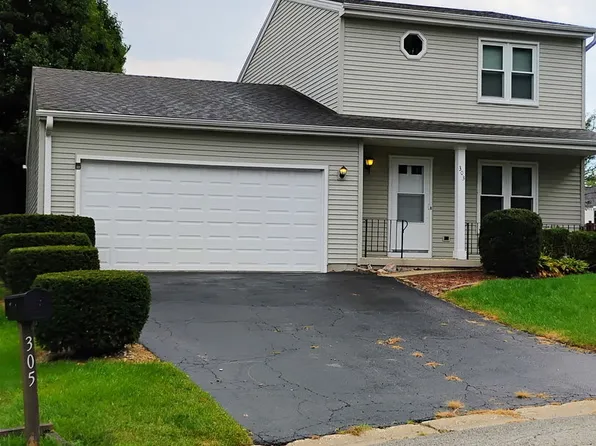 303 Fernwood Ct, Westmont, IL 60559