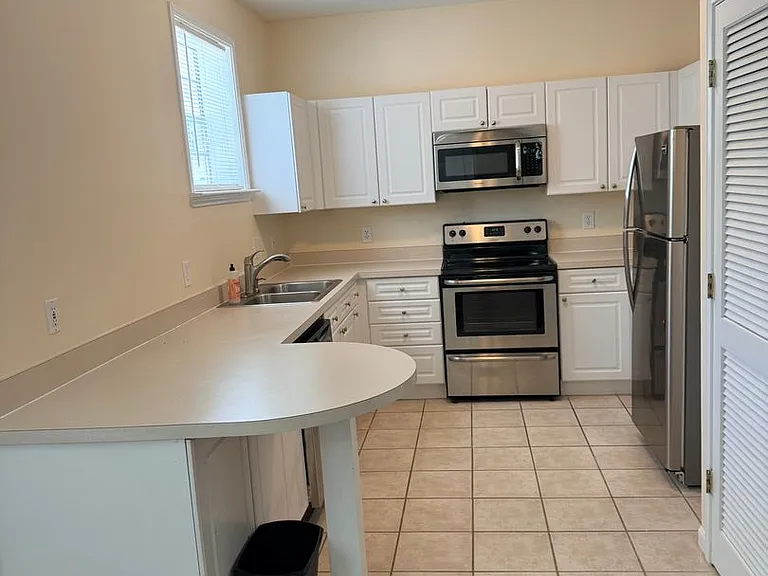 411 Water St — Photo 3