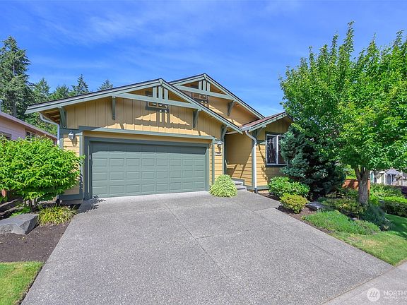 2nd image of 4723 Bend Court NE
