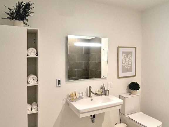 3rd image of 1515 W Haddon Ave #504