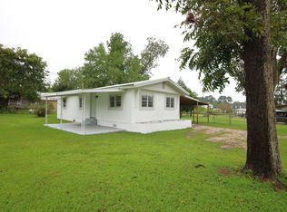 327 North St, Ray City, GA 31645
