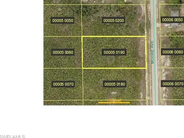 413 Moore Ave, Lehigh Acres, FL 33972