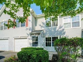 194 Windsong Cir, East Brunswick, NJ 08816