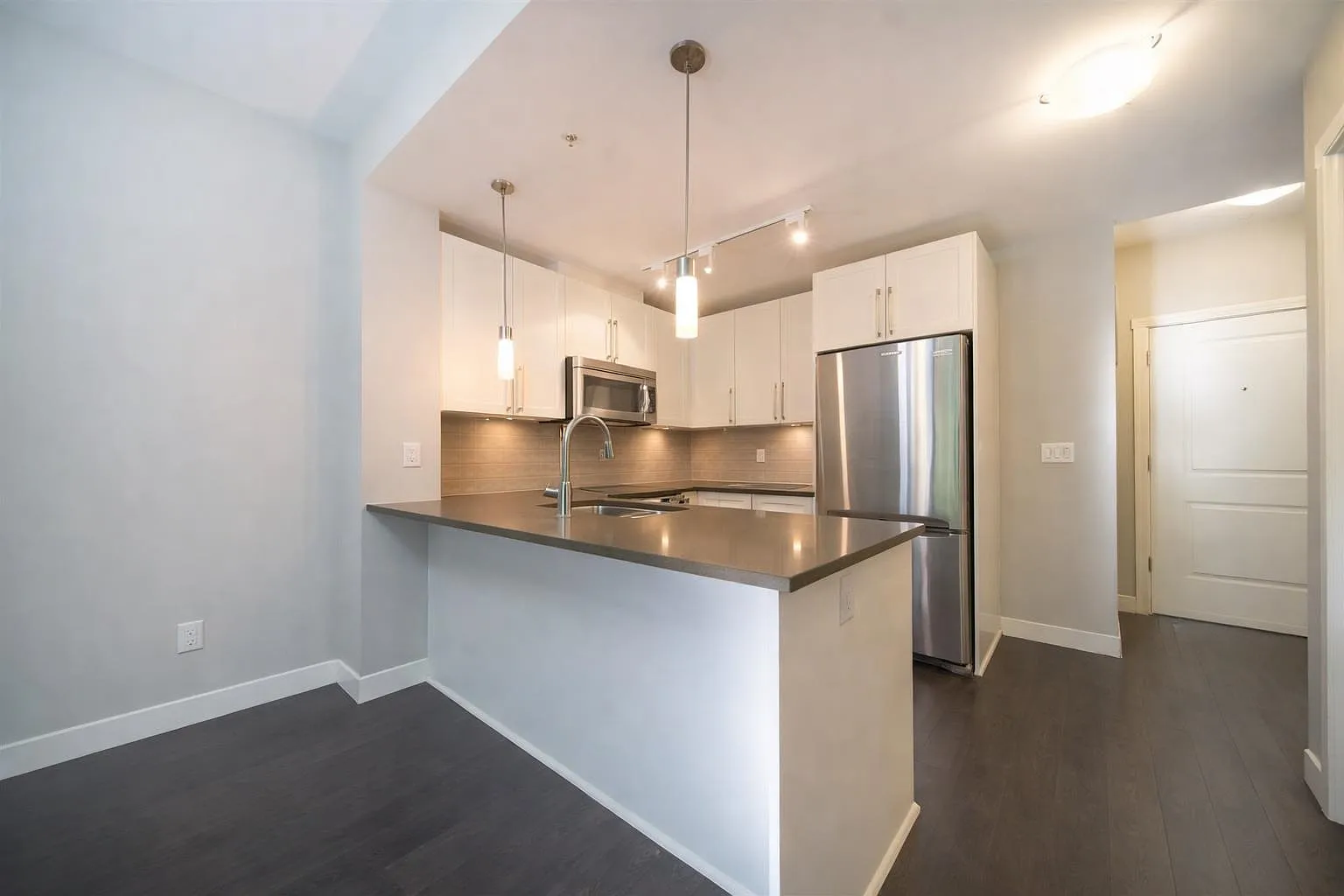 14358 60th Ave #310 photo 1