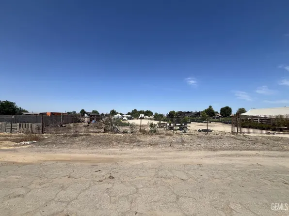 5798 Noble St, Bakersfield, CA 93314