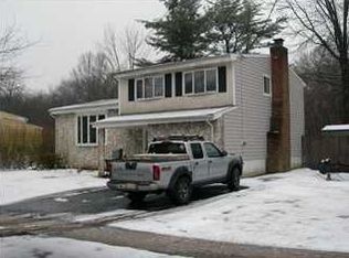239 Cindy St, Old Bridge, NJ 08857