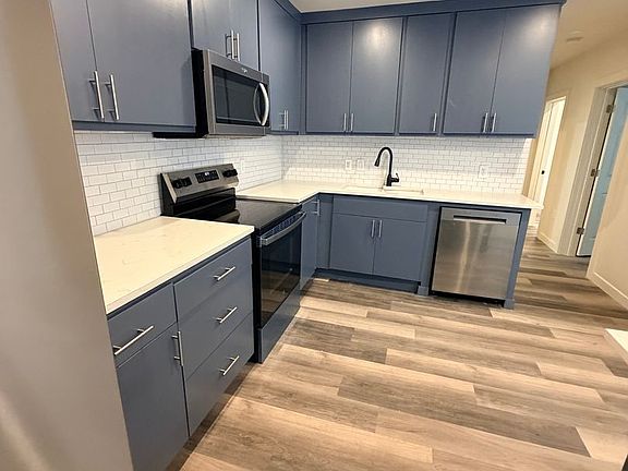 4th image of 108 Beatrice Ave #101