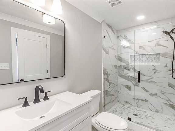 5th image of 2260 Old Spring Rd SE