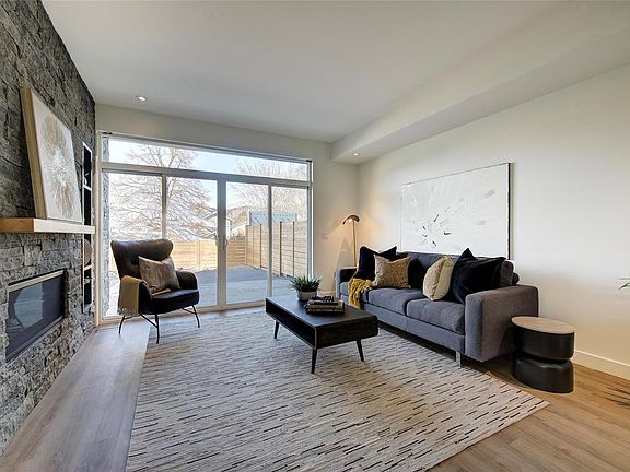 5th image of 845 Lawson Ave #4