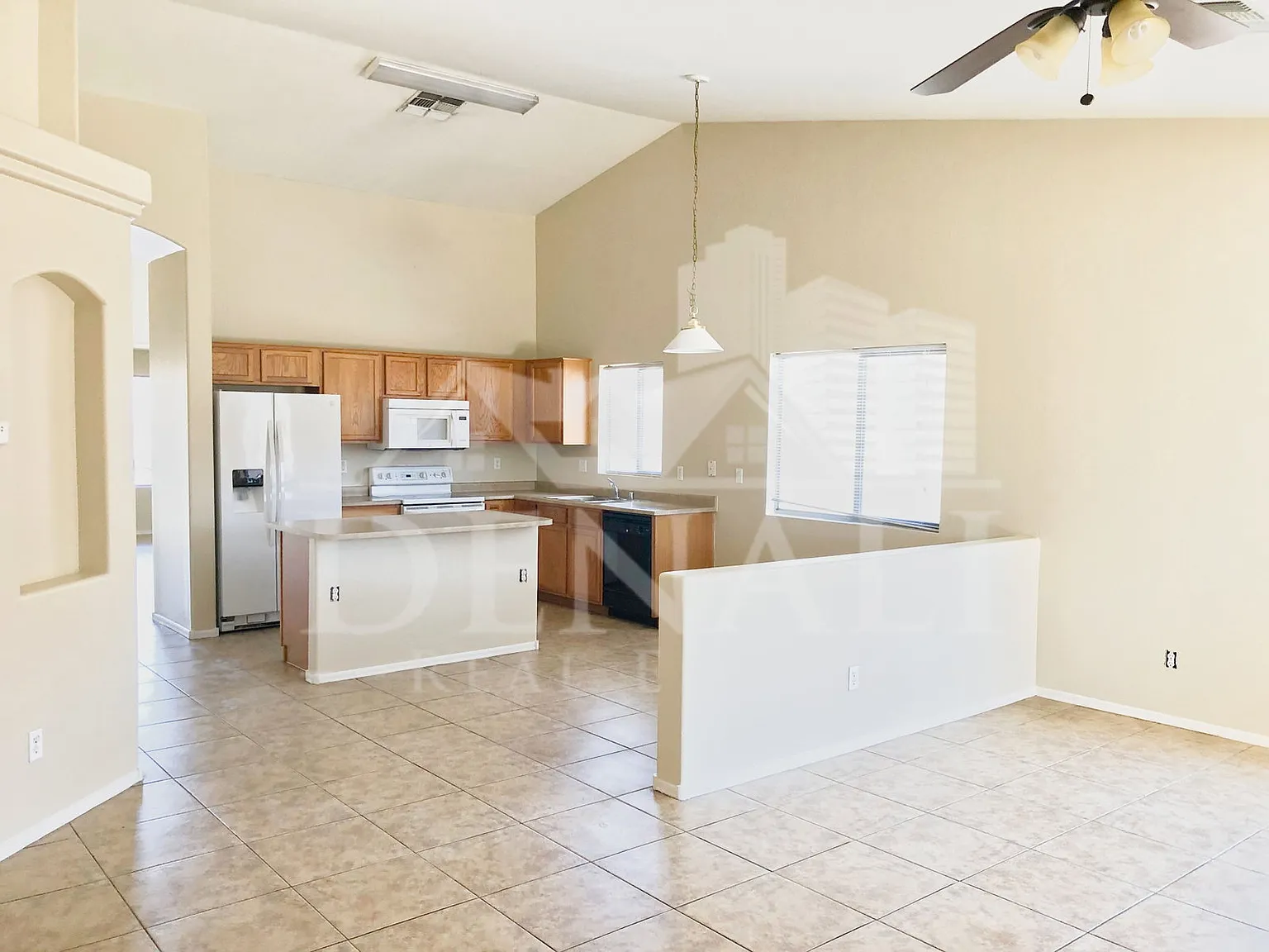 3 bed, 2.0 bath, 1678 sqft, $1,895 — Photo 4