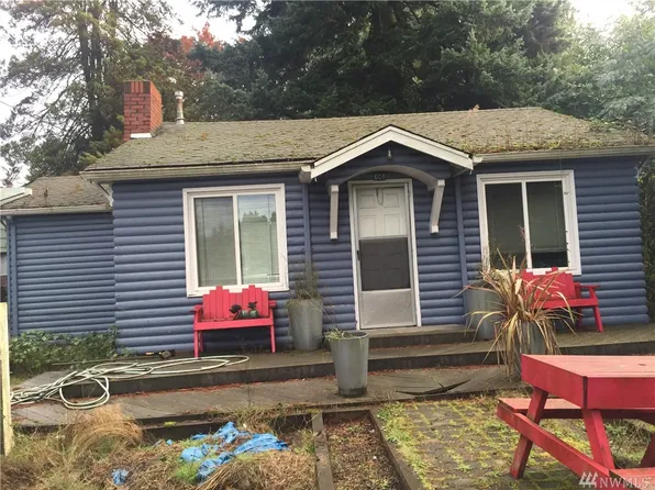 608 NE 145th St, Seattle, WA 98155