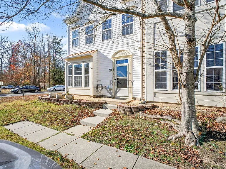 5218 Drakes Ct — Photo 3