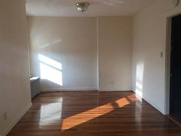 2nd image of 291 Newport Ave APT 47