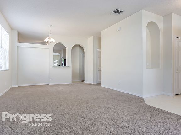 5th image of 13732 Meadowpark Ave
