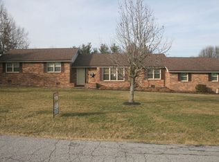 196 Shannon Ln, Flemingsburg, KY 41041