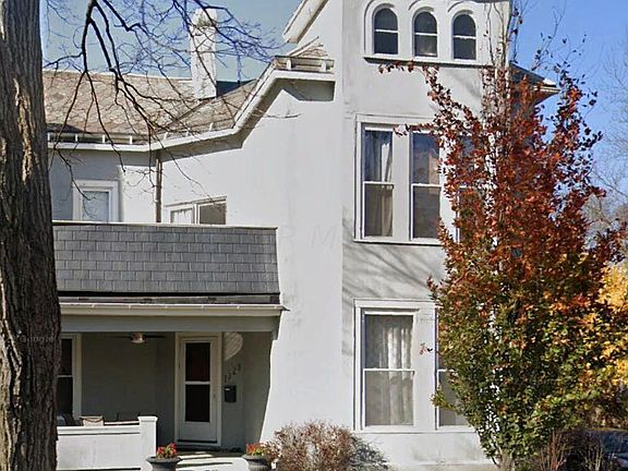 2nd image of 1329 Forsythe Ave