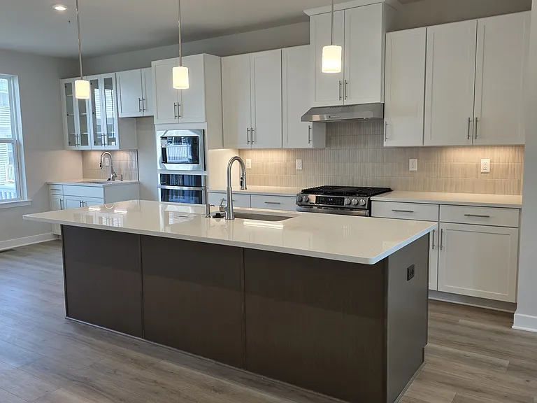 8 Weldon Way — Photo 44