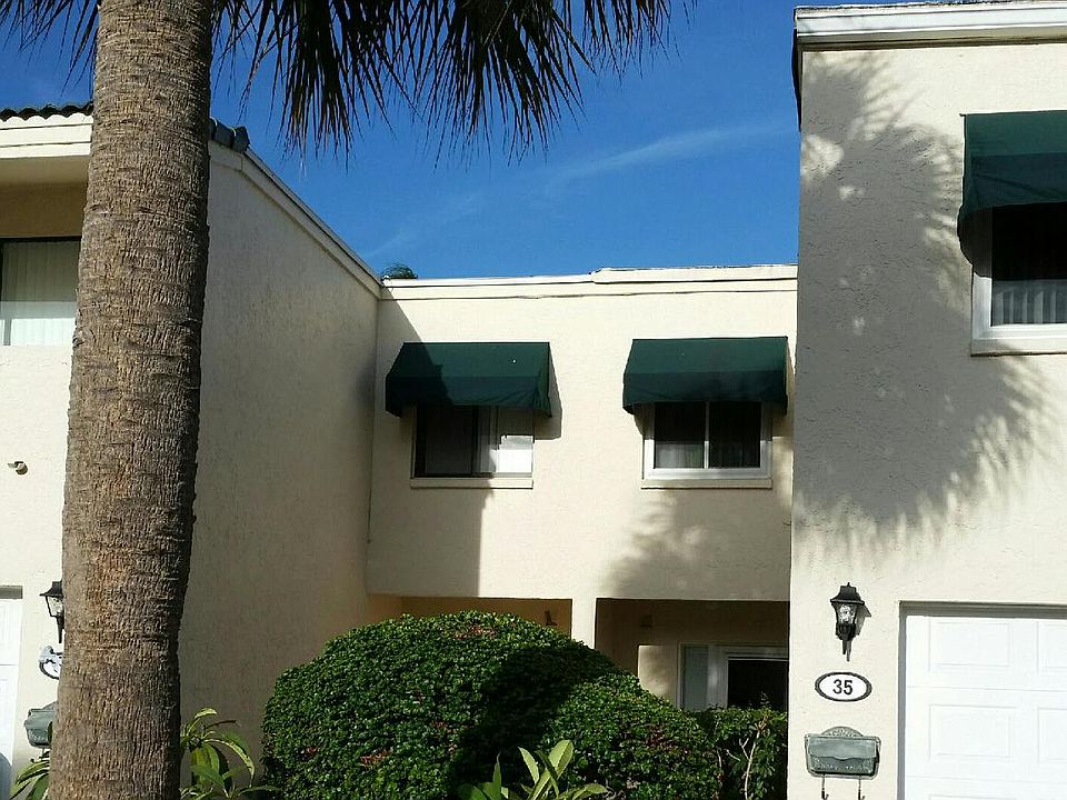 1st image of 35 Emerald Ct