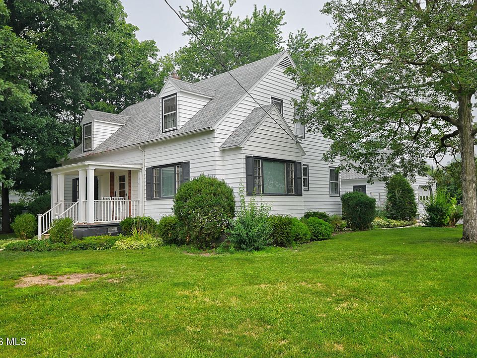 1st image of 216 Edith Ave