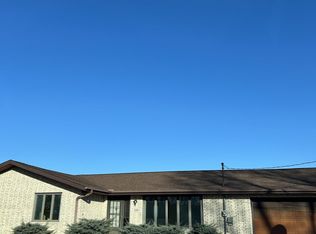 489 Olympic Heights Rd, Dubuque, IA 52001