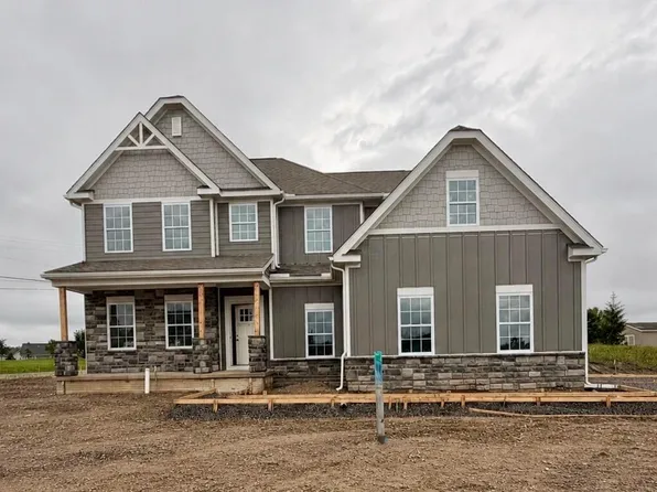 160 Oak Brook Dr, Marysville, OH 43040