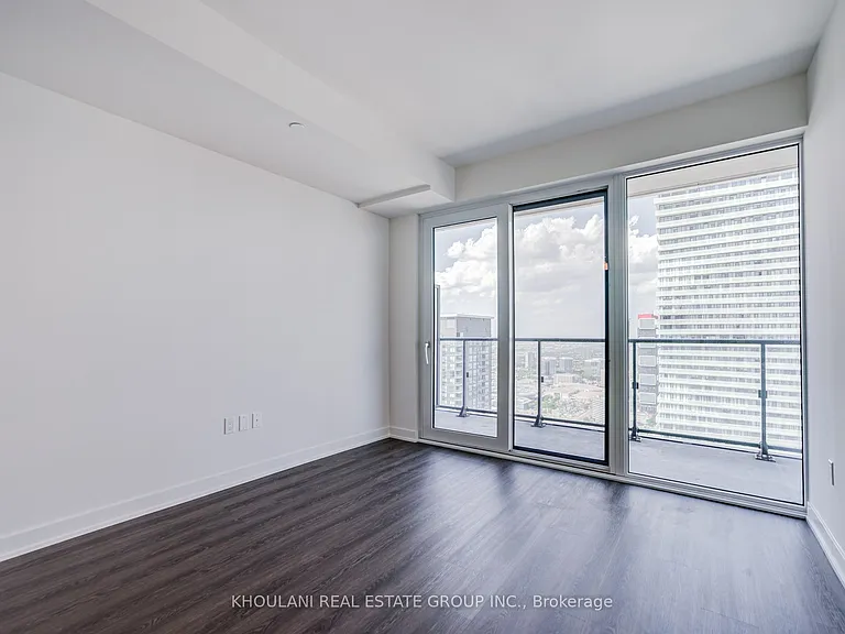 448 Burnhamthorpe Rd W #4906 — Photo 10