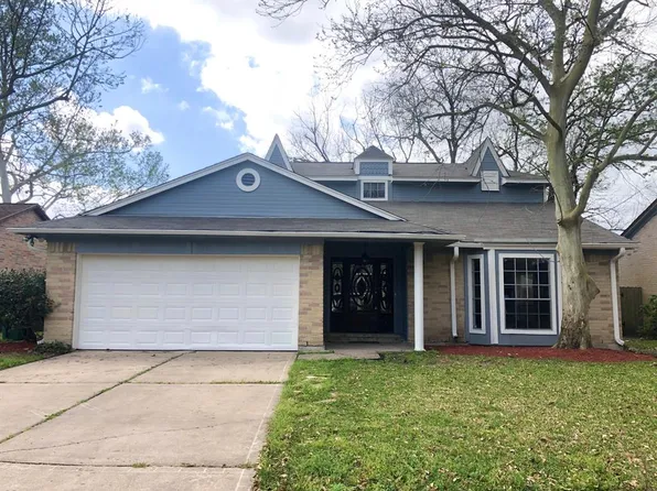 13722 Kensington Pl, Houston, TX 77034