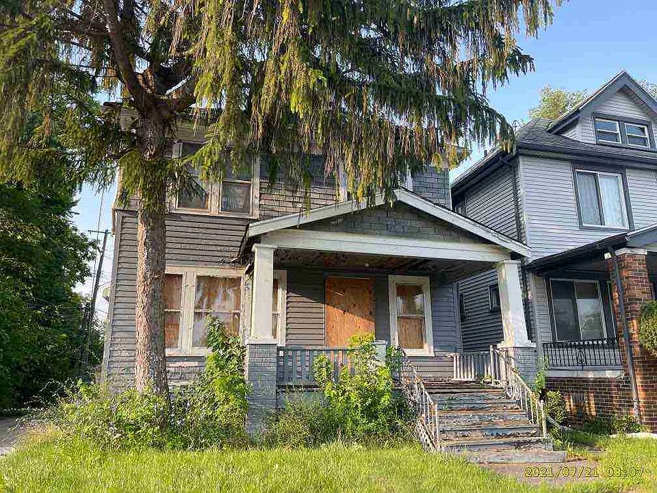 7562 St Thomas