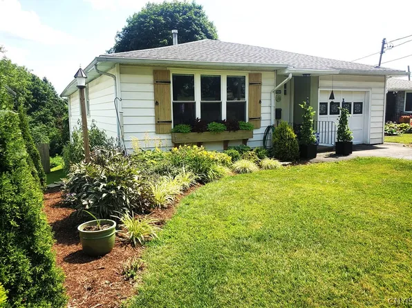 1704 Caleb Ave, Syracuse, NY 13206
