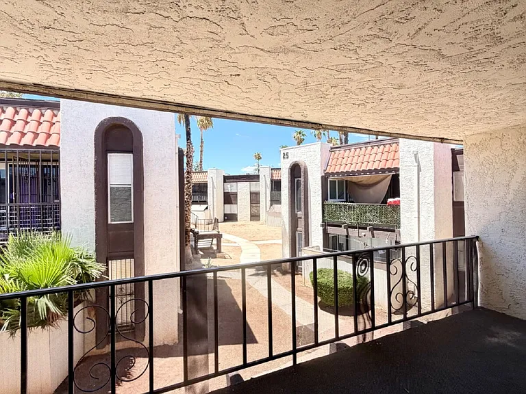1405 Vegas Valley Dr #298 — Photo 35