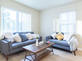 2918 S Normandie Ave, Los Angeles, CA 90007