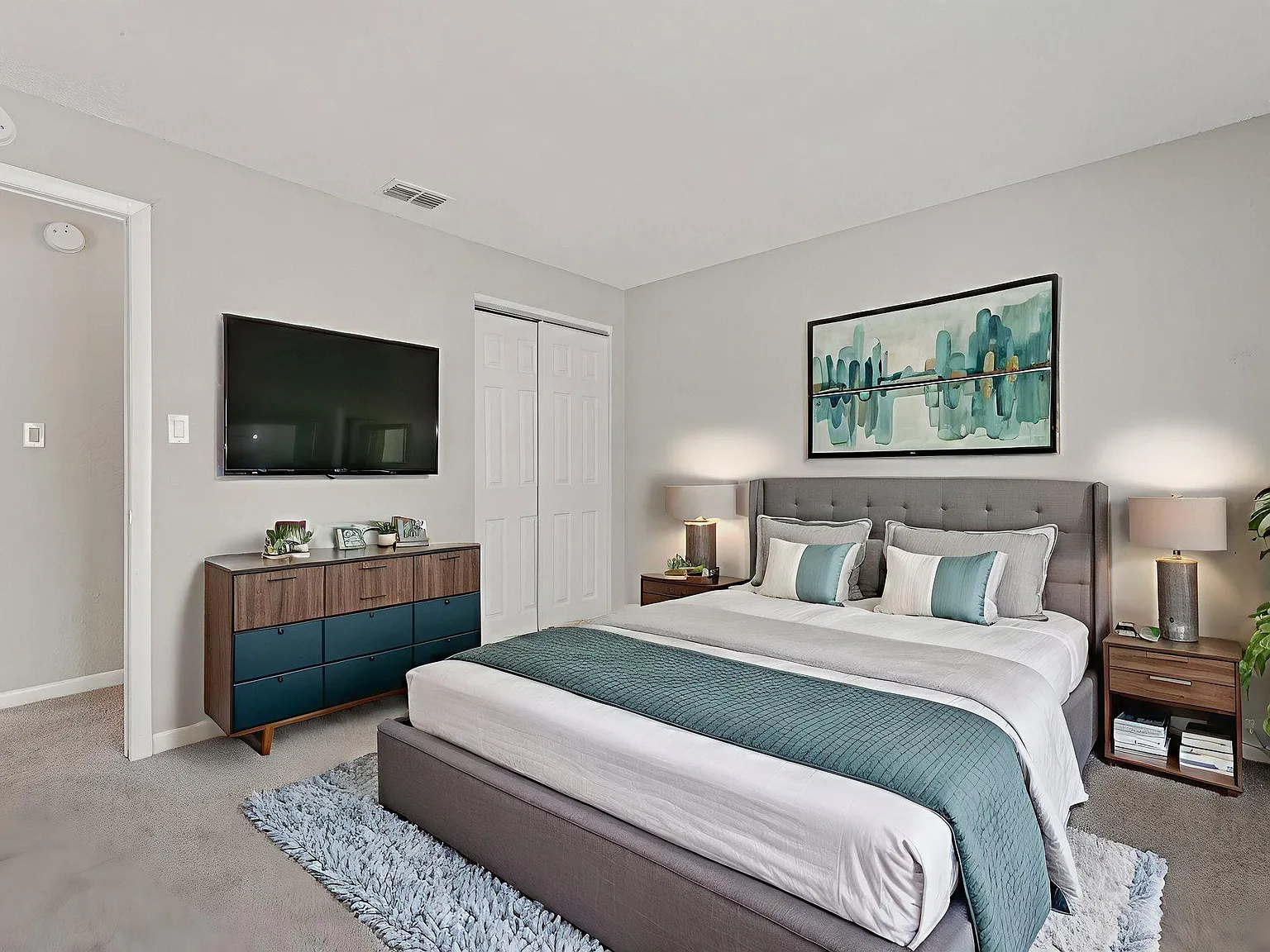 Del Rio Apartment Homes — Photo 3