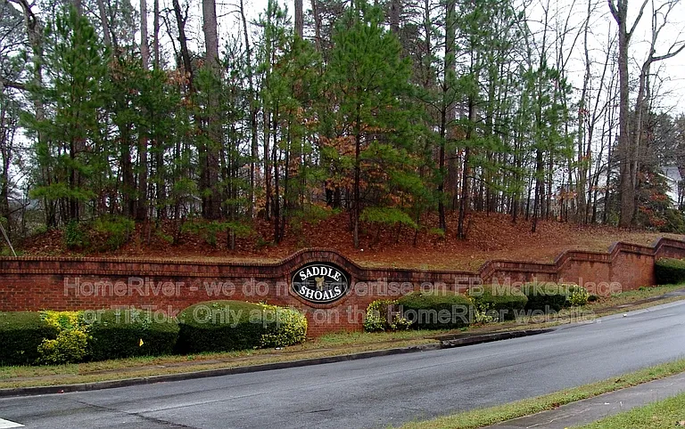 392 Shoal Cir — Photo 4