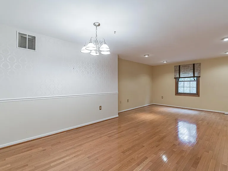 6031 Clerkenwell Ct — Photo 12