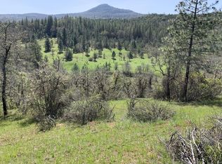 871 Alpine Rd, Eagle Point, OR 97524