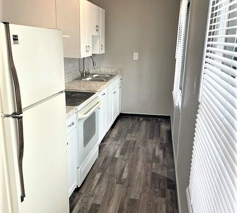 2nd image of 939 N 22nd St #3