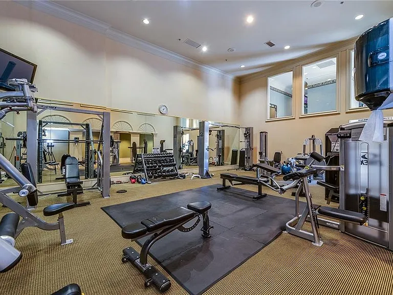 3334 Peachtree Rd NE #1902 — Photo 49