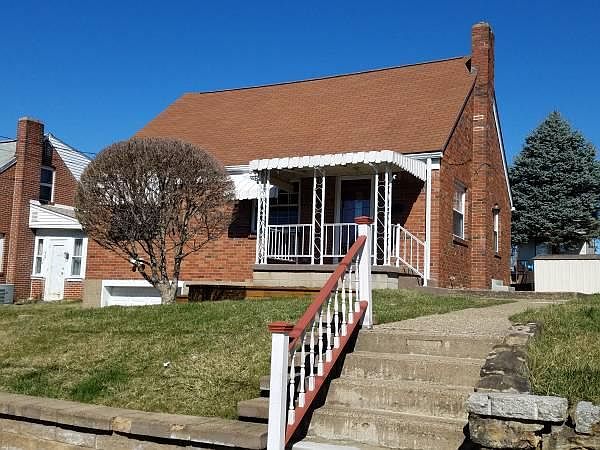 1st image of 735 McArthur Dr