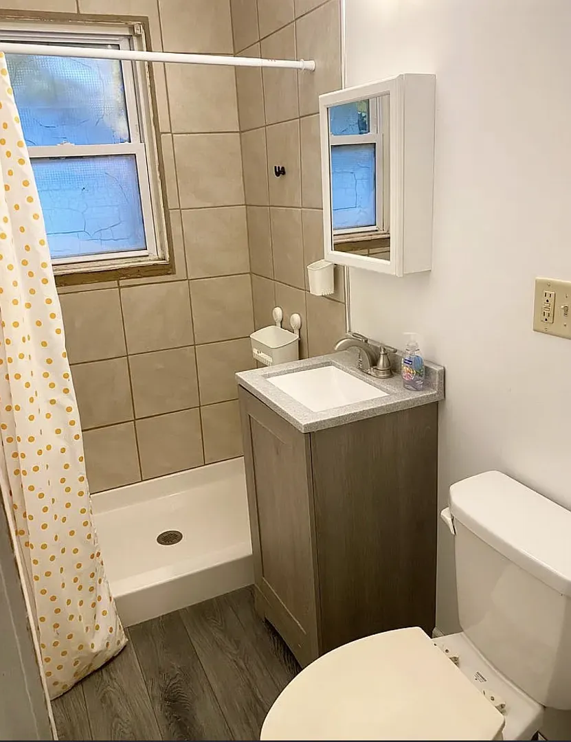 3 bed, 1150 sqft, $1,375 — Photo 4
