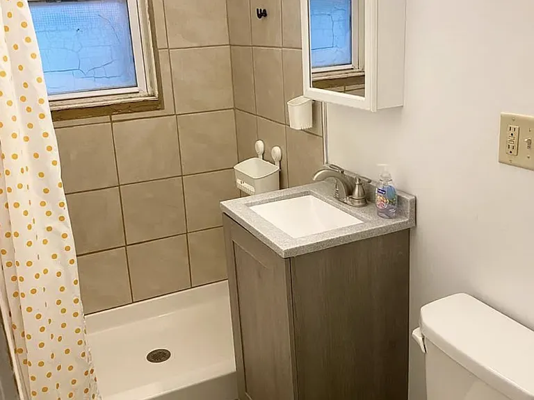 1425 Soo Marie Ave — Photo 4
