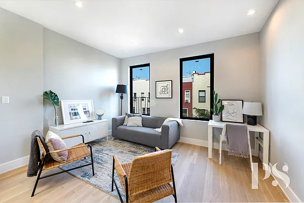 Rented by Compass | media 38