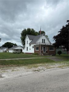 320 E Elm St, Moweaqua, IL, 62550