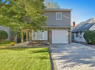 54 Fairfield Avenue, Port Washington, NY 11050