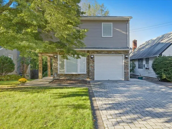 54 Fairfield Avenue, Port Washington, NY 11050