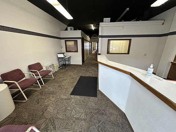 2nd image of 121 W Lincoln Ave #121