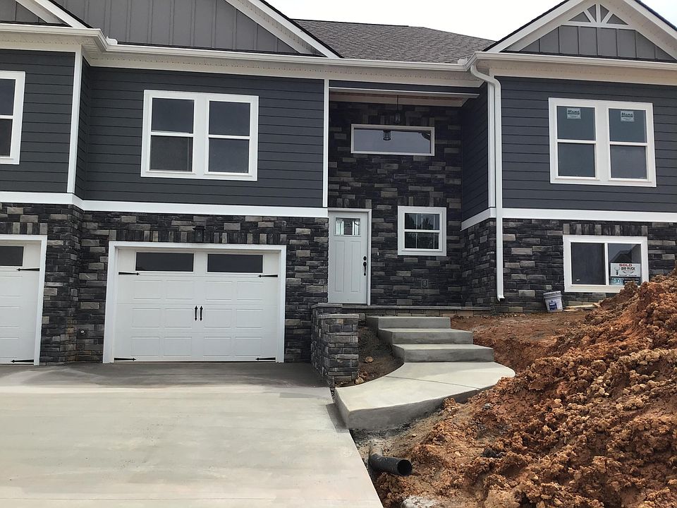 1st image of 9223 Sir Charles Ct #31