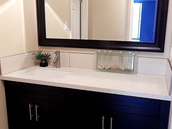 5th image of 1614 Hudson St APT 106