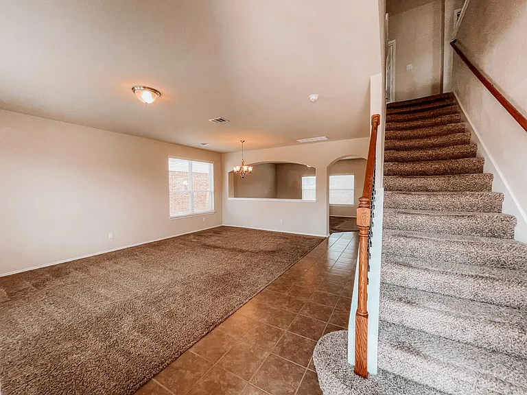 4904 Bridgewood Dr — Photo 14